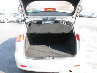 2004 Toyota Caldina Pictures