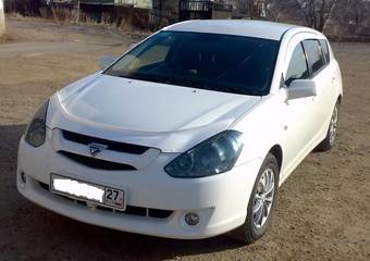 2004 Toyota Caldina Images