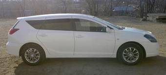 2004 Toyota Caldina Pics