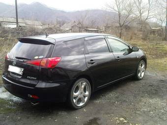 2004 Toyota Caldina Pictures