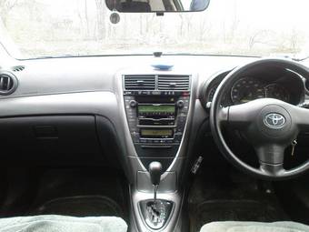 2004 Toyota Caldina Pictures