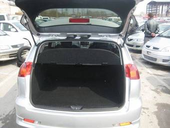 2004 Toyota Caldina Pictures