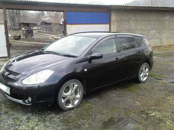 2004 Toyota Caldina Images