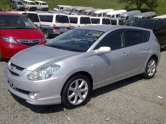 2004 Toyota Caldina Photos