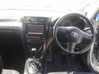 2004 Toyota Caldina Pics