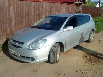 2004 Toyota Caldina Photos