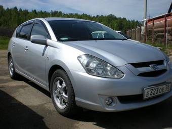 2004 Toyota Caldina Photos