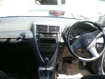 2004 Toyota Caldina Pictures