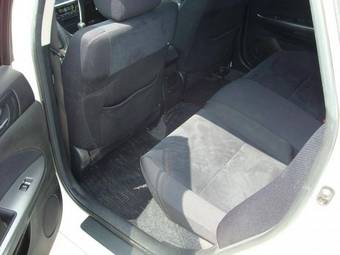 2004 Toyota Caldina Photos