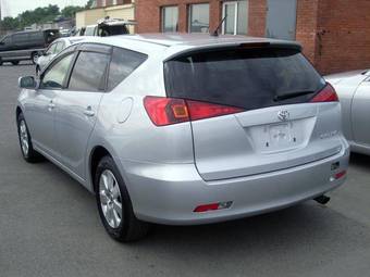 2004 Toyota Caldina Pictures