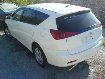 2004 Toyota Caldina Pictures
