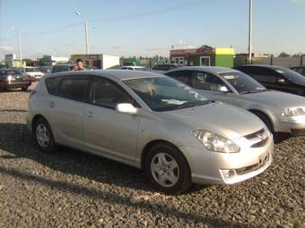 2004 Toyota Caldina Pictures