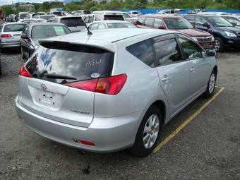 2004 Toyota Caldina Pictures