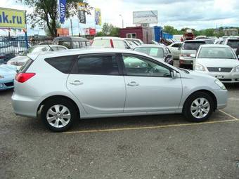 2004 Toyota Caldina Photos