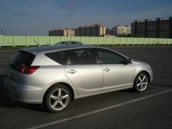 2004 Toyota Caldina Photos