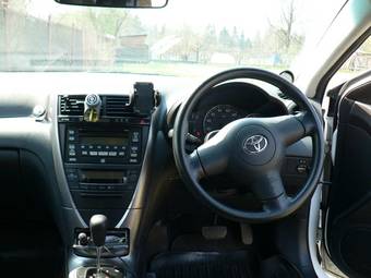 2004 Toyota Caldina Photos