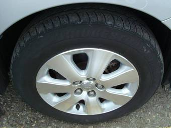 2004 Toyota Caldina Photos