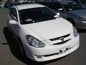 2004 Toyota Caldina Pics