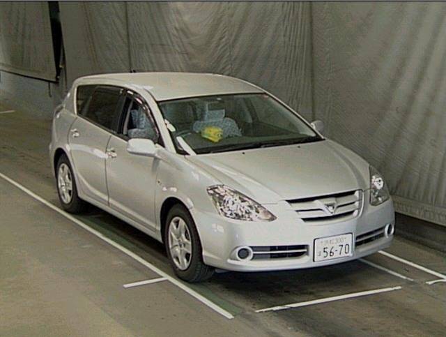 2005 Toyota Caldina