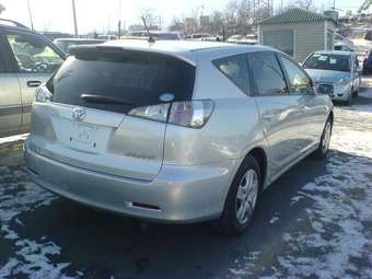 2005 Toyota Caldina Images