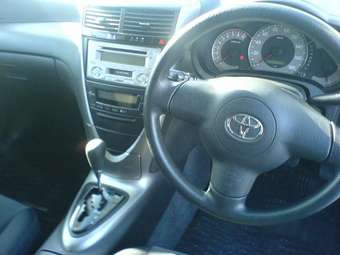 2005 Toyota Caldina Pictures