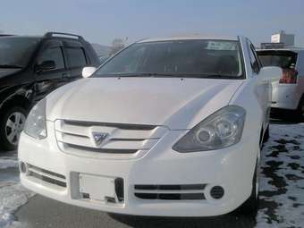 2005 Toyota Caldina Photos