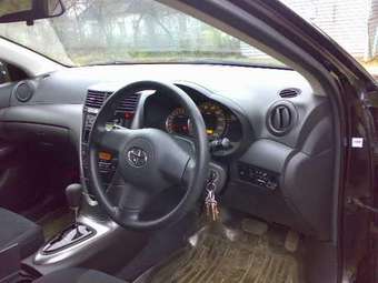 2005 Toyota Caldina Photos
