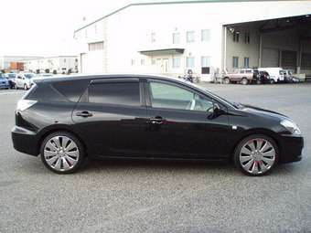 2005 Toyota Caldina Pictures