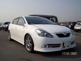 2005 Toyota Caldina Photos