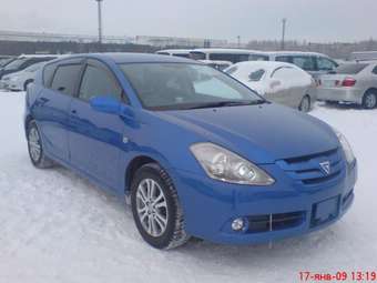 2005 Toyota Caldina Images