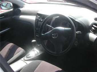 2005 Toyota Caldina Images