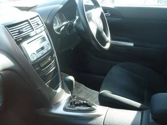 2005 Toyota Caldina Pics