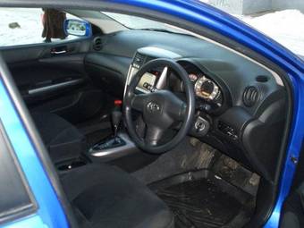 2005 Toyota Caldina Pictures