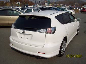 2005 Toyota Caldina Photos