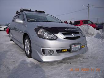 2005 Toyota Caldina Pictures