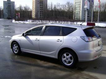 2005 Toyota Caldina Images