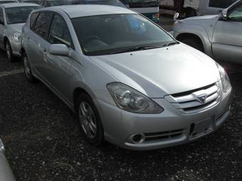 2005 Toyota Caldina Photos