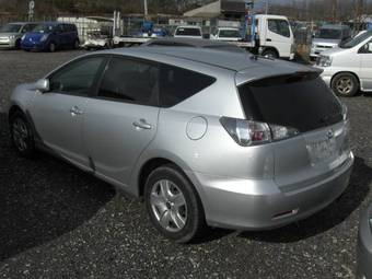 2005 Toyota Caldina Photos