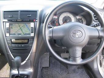 2005 Toyota Caldina Photos