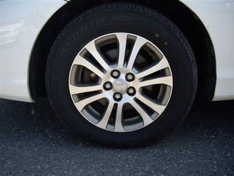2005 Toyota Caldina Photos