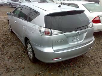 2005 Toyota Caldina Photos