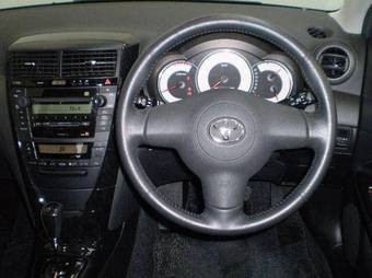 2005 Toyota Caldina Photos