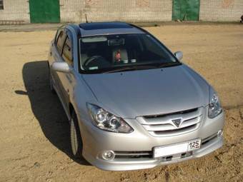 2005 Toyota Caldina Pics