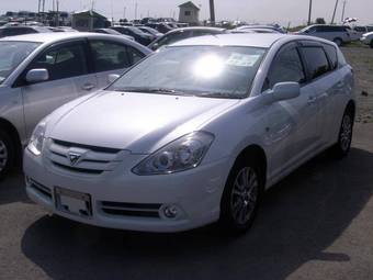 2005 Toyota Caldina Pics