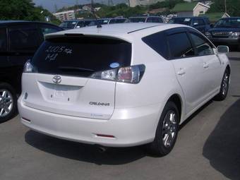 2005 Toyota Caldina Pictures