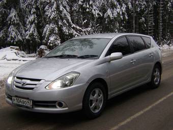 2005 Toyota Caldina Pictures