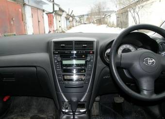 2005 Toyota Caldina Photos