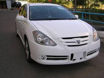 2005 Toyota Caldina Photos