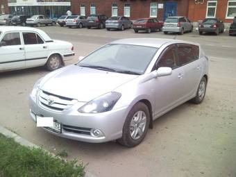 2005 Toyota Caldina Images