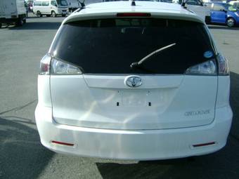 2006 Toyota Caldina Pictures